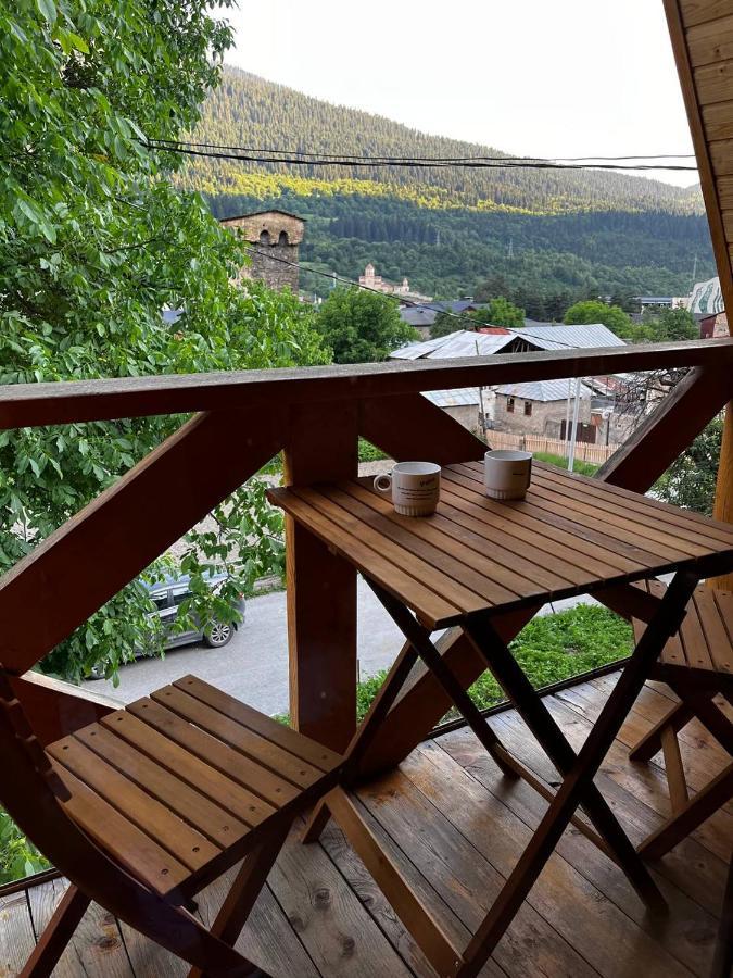 Guesthouse Data Mestia Exteriér fotografie
