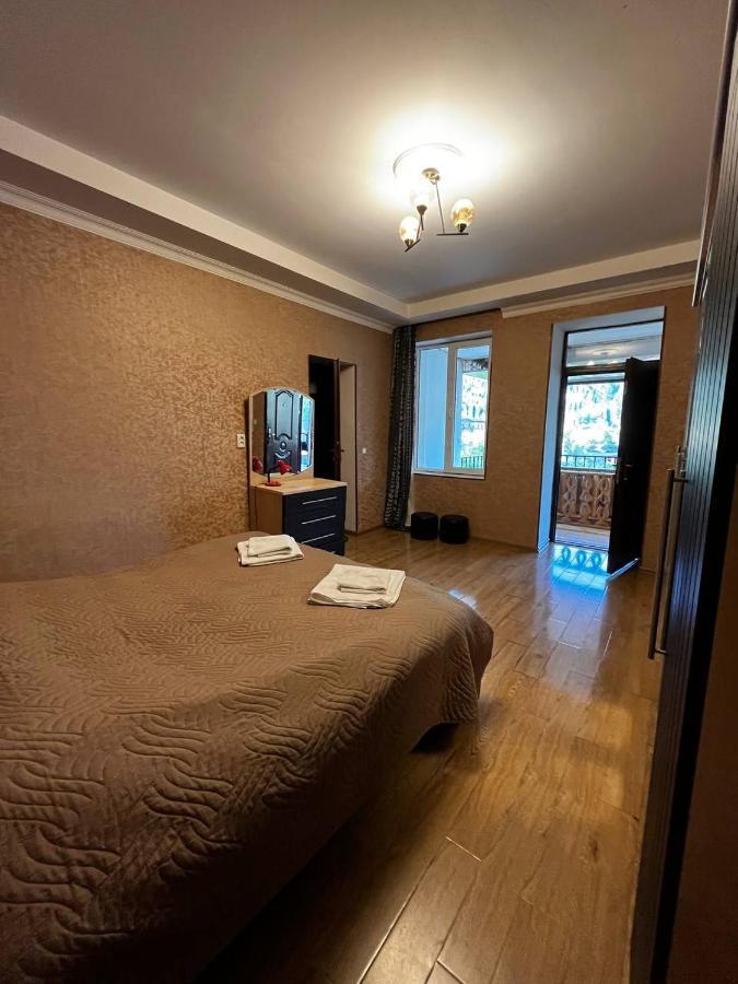 Guesthouse Data Mestia Exteriér fotografie