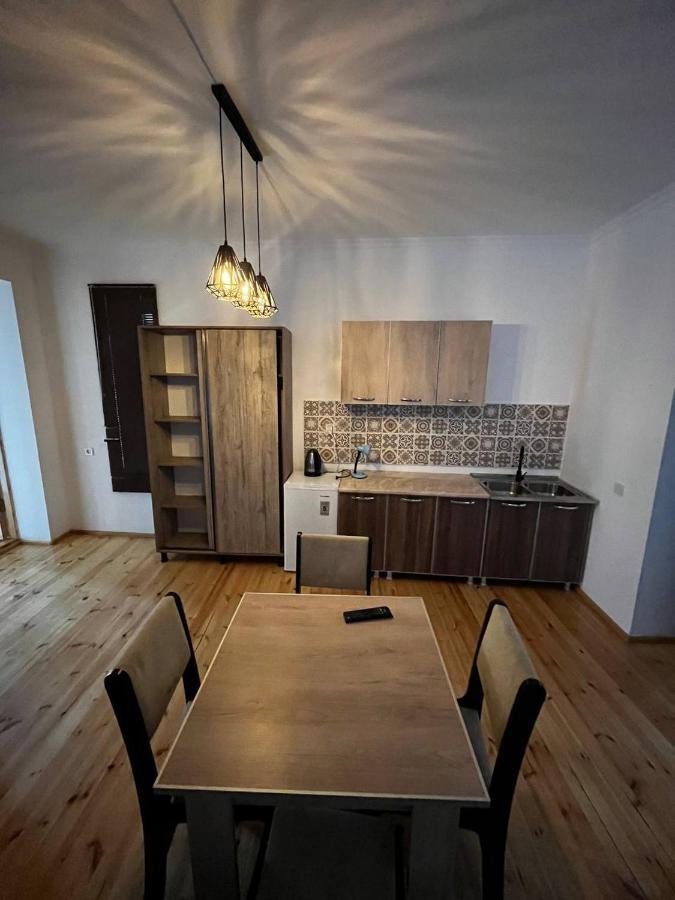 Guesthouse Data Mestia Exteriér fotografie