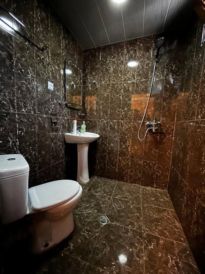 Guesthouse Data Mestia Exteriér fotografie