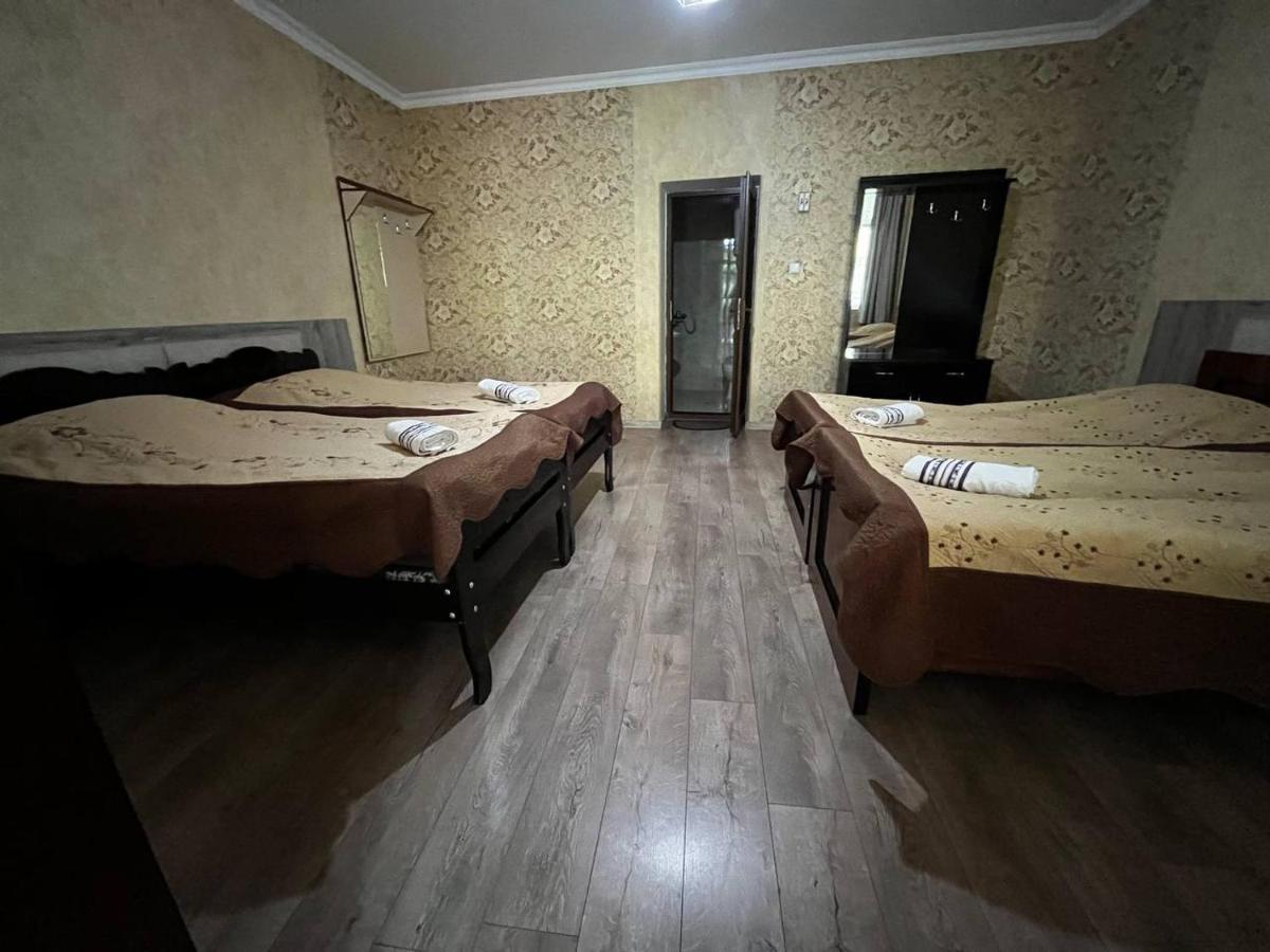 Guesthouse Data Mestia Exteriér fotografie