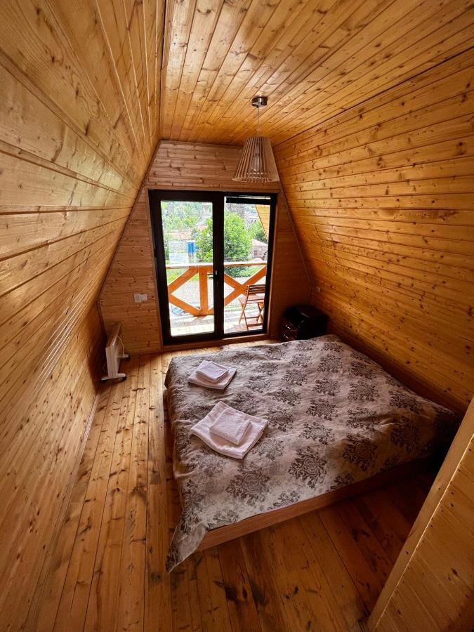 Guesthouse Data Mestia Exteriér fotografie